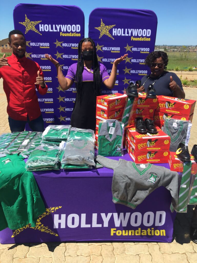 hollywoodfoundation-548f641e-a223-4f28-833e-1b67edfb75f0Khethokuhle Primary School receives Back to School assistance2021/22 Handovers