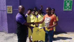 Gagasi FC receives new soccer kit from Hollywoodbets