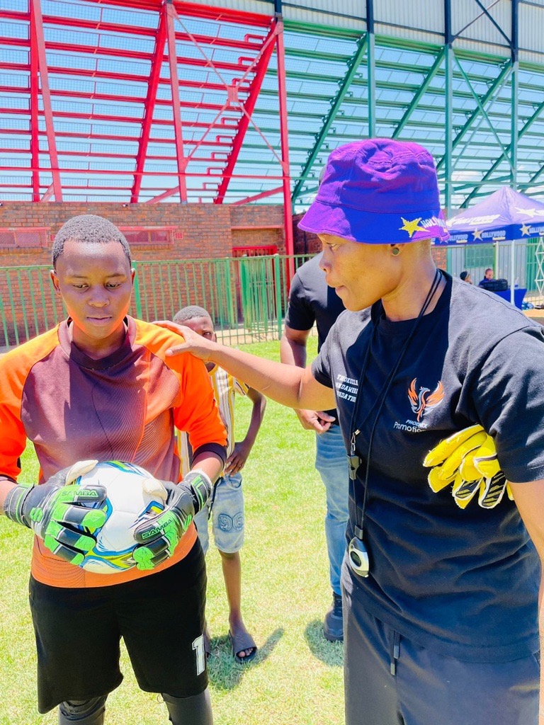 hollywoodfoundation-Image 6The Hollywood Foundation builds Future Soccer Stars through the Thokozile Mndaweni Coaching ClinicHollywoodbets iBranch MASTER