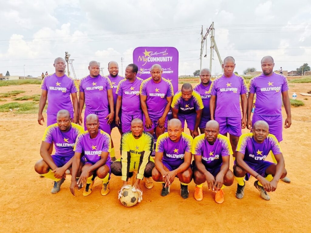 hollywoodfoundation-MicrosoftTeams-image-21The soccer club Naughty Boys gets a new soccer kit sponsored.2022/2023 Handovers