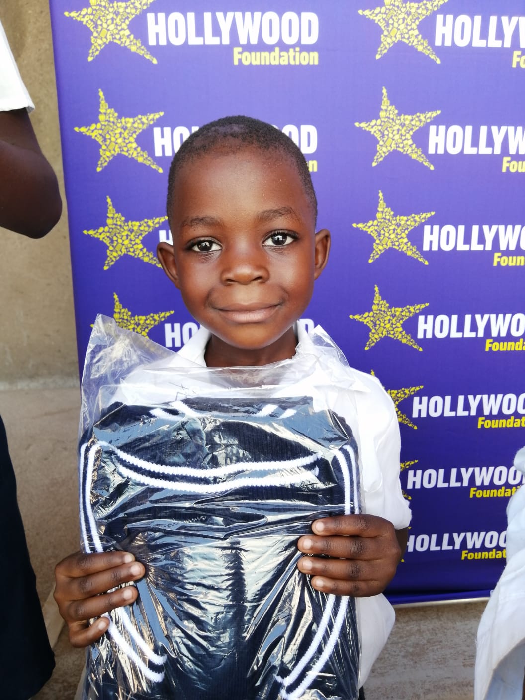 Mtimba Primary School welcomes Back to School aid | Hollywood Foundation