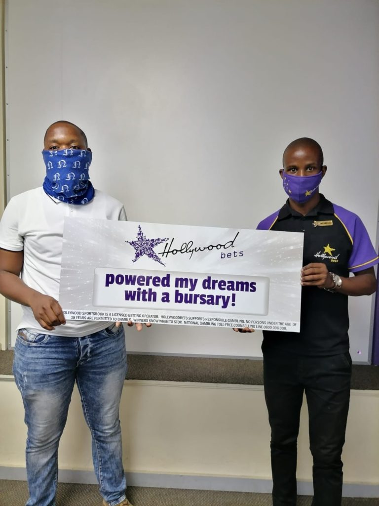 Ntokozo Nzimande recieved a bursary courtesy of Hollywoodbets and East Coast Radio.