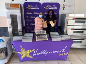 Gemisquare Cakes gets a donation from Hollywoodbets
