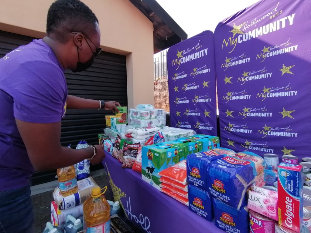 Active citizens movement donation from Hollywoodbets