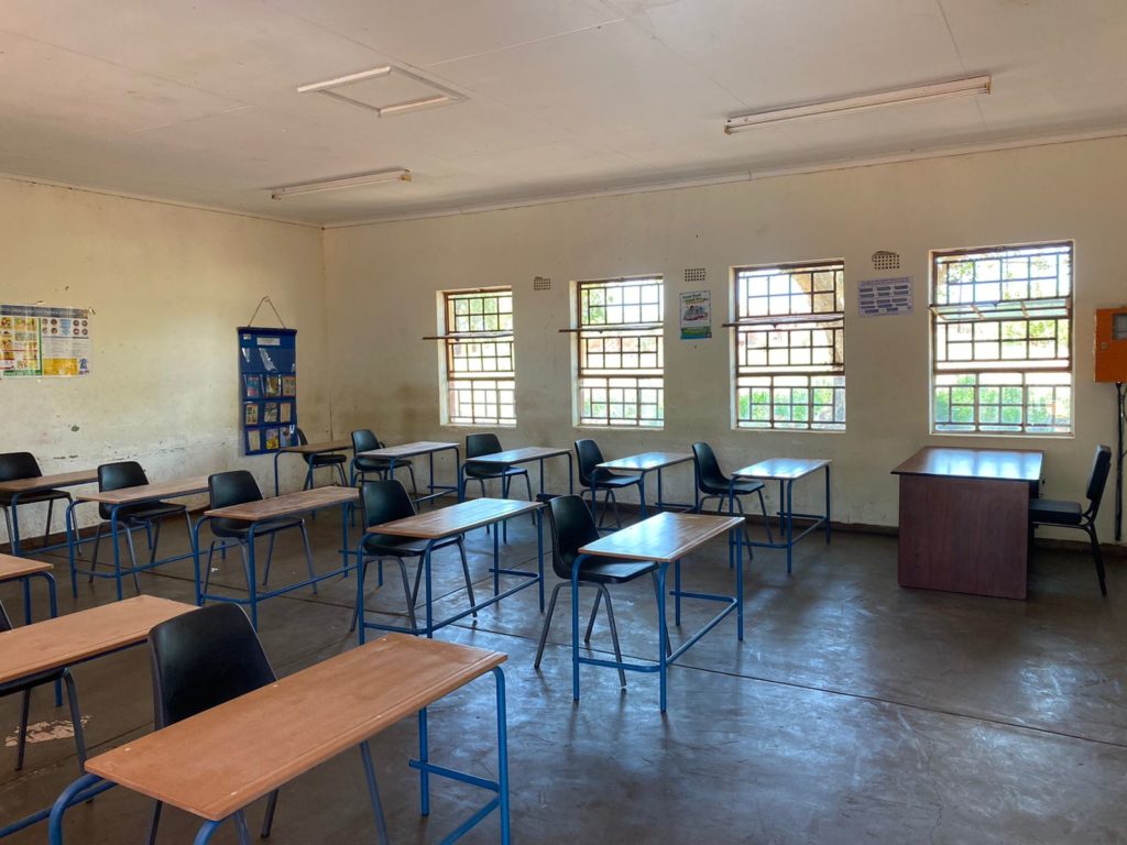 hollywoodfoundation-PHOTO-2021-12-02-11-28Back to School – Mzilela Primary School2021/22 Handovers
