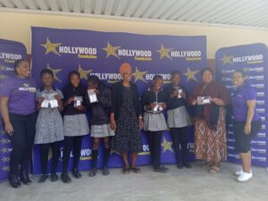 hollywoodfoundation-PHOTO 2022 08 31 14 39 40Girls With Confidence given pride with reusable pad distributionHollywoodbets iBranch MASTER