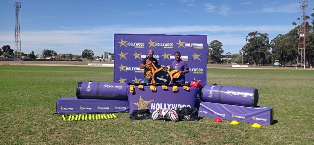 Phaka Rugby - Moorreesburg RFC with their equipment