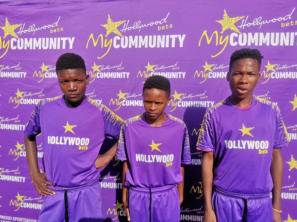 hollywoodfoundation-Picture4Empowering Manyora FC with new Soccer Kits.2021/22 Handovers