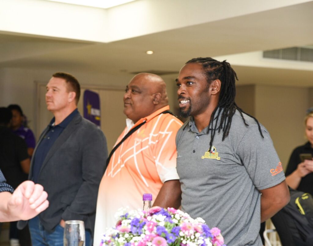 hollywoodfoundation-Representatives from the SA Rugby LegendsThe Hollywood Foundation sponsors iQhawe Week, as part of a rugby sponsorshipHollywoodbets iBranch MASTER