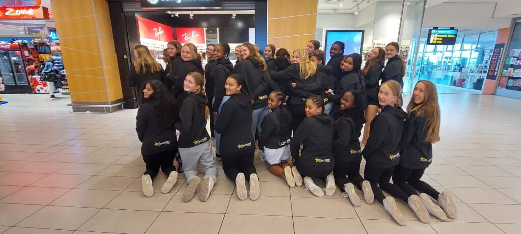 hollywoodfoundation-Sponsored hoodies from the Hollywood FoundationThe Hollywood Foundation supports Maris Stella’s indoor hockey team through a hockey sponsorshipSponsorship Programme
