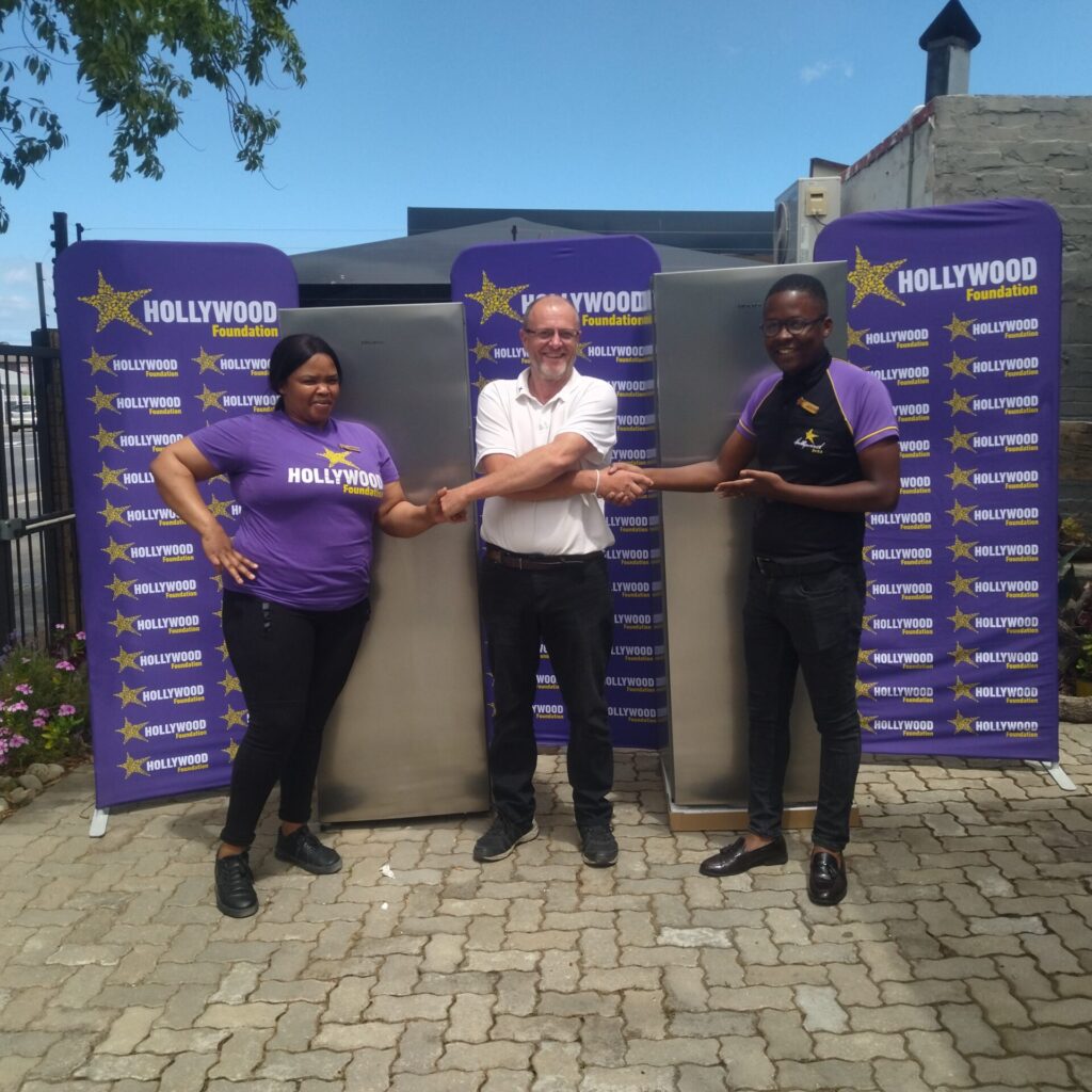 hollywoodfoundation-Thomas House of Hope 1Christmas came early for the Thomas House of Hope through a Corporate Social Investment (CSI) initiativeHollywoodbets iBranch MASTER