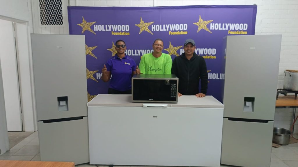 hollywoodfoundation-U turn Homeless Ministries 2U-turn Homeless Ministries receives Corporate Social Investment (CSI) support from the Hollywood FoundationHollywoodbets iBranch MASTER